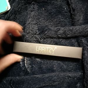 Laritzy Cosmetics Lip Gloss Curve